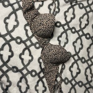 Excellent bikini top